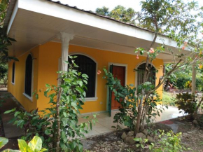 Casa Esmeralda, Paquera